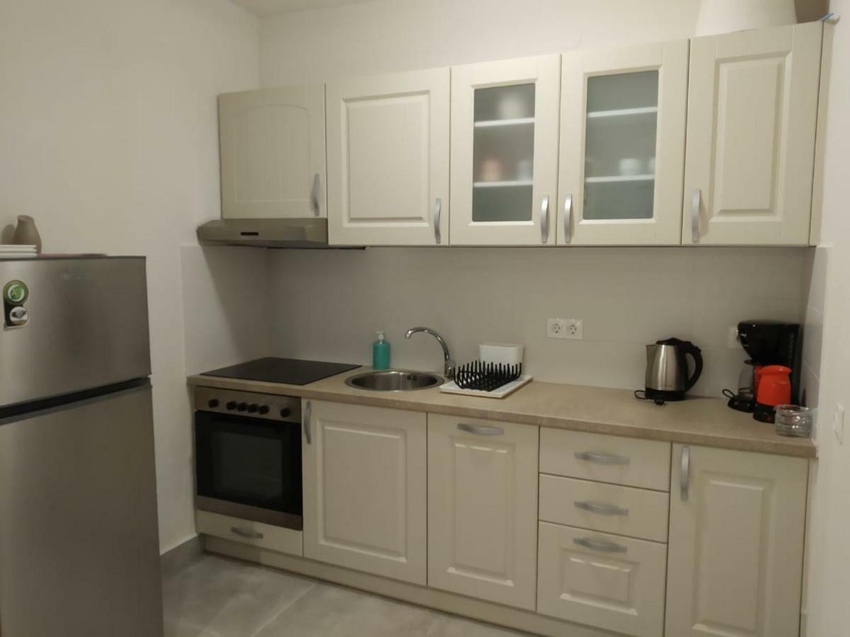 Isabel Artemis Apartment Хорефто Екстериор снимка