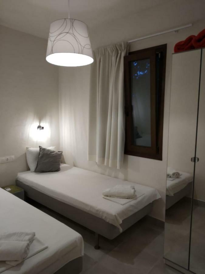Isabel Artemis Apartment Хорефто Екстериор снимка