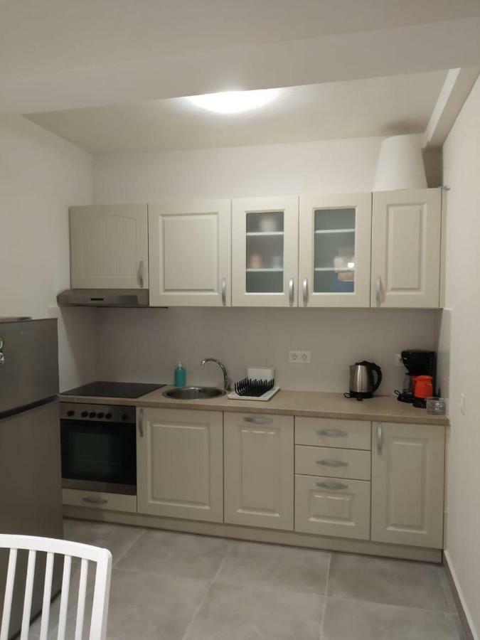 Isabel Artemis Apartment Хорефто Екстериор снимка