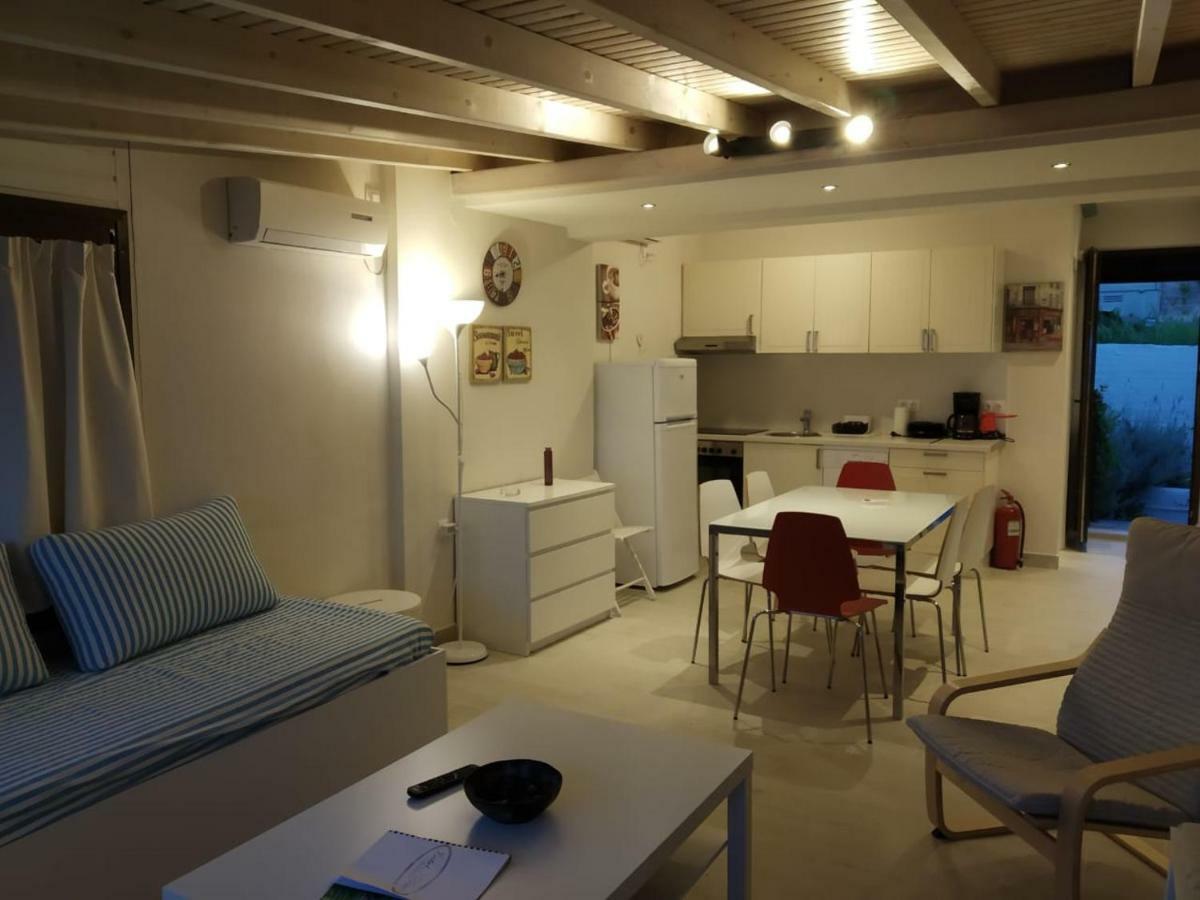 Isabel Artemis Apartment Хорефто Екстериор снимка