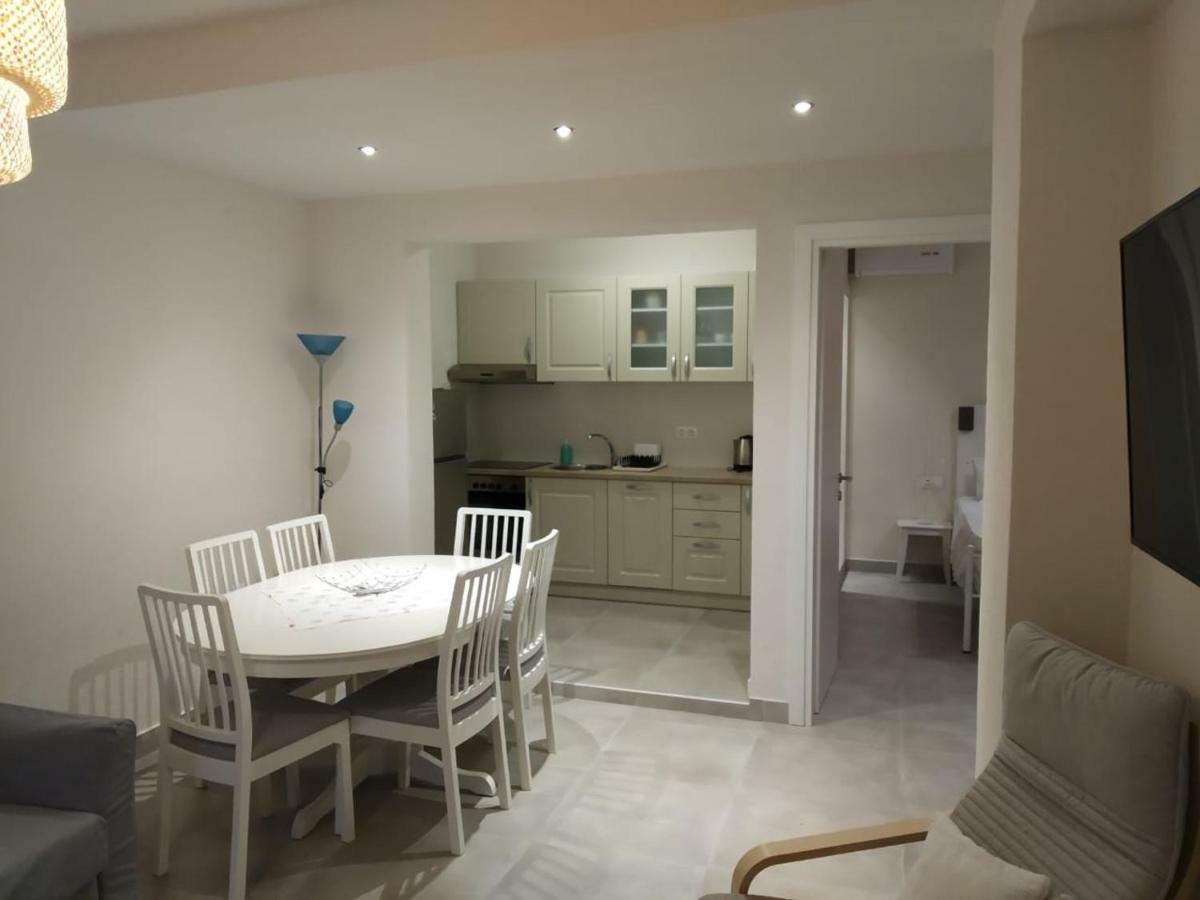 Isabel Artemis Apartment Хорефто Екстериор снимка