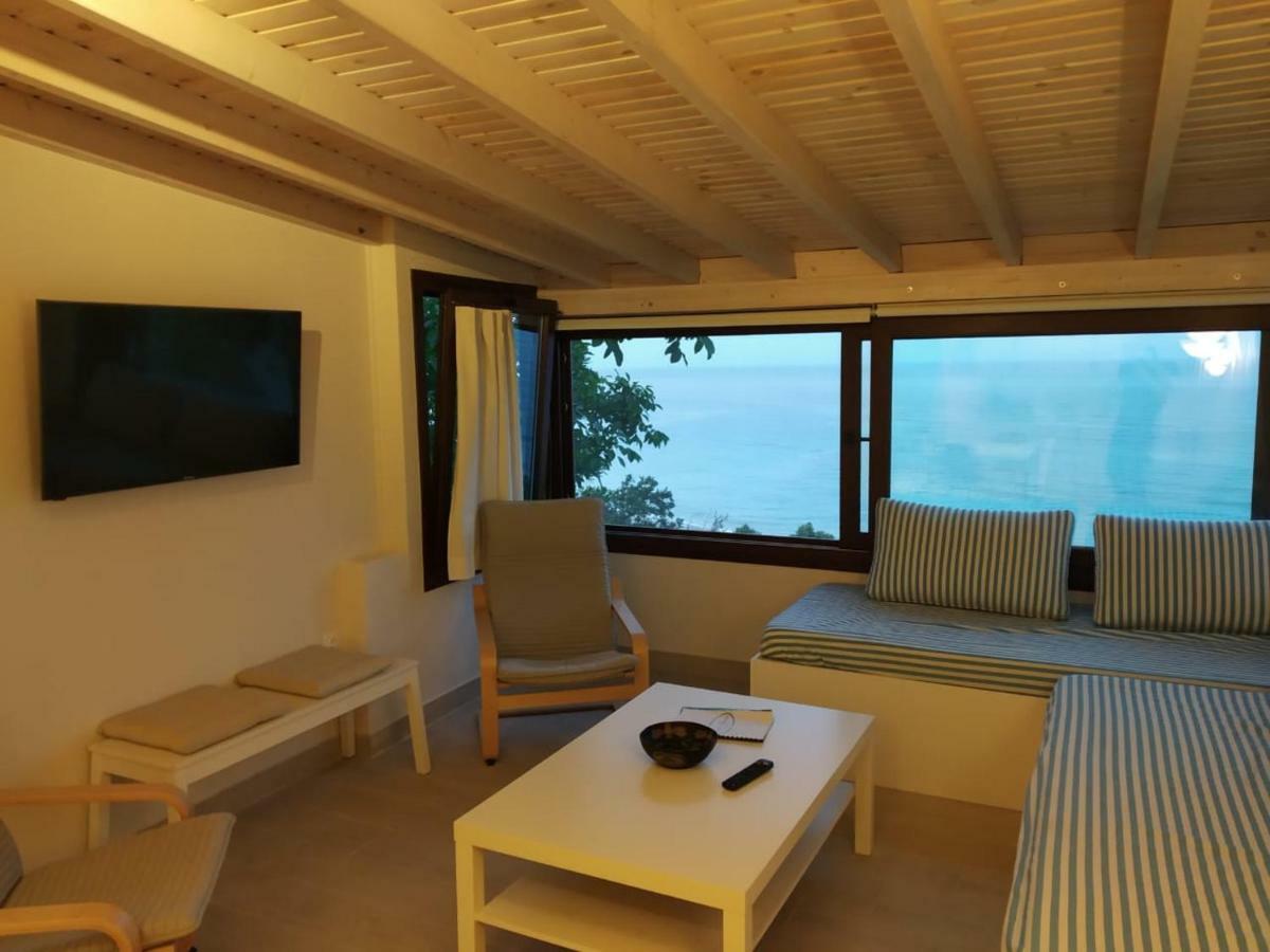 Isabel Artemis Apartment Хорефто Екстериор снимка